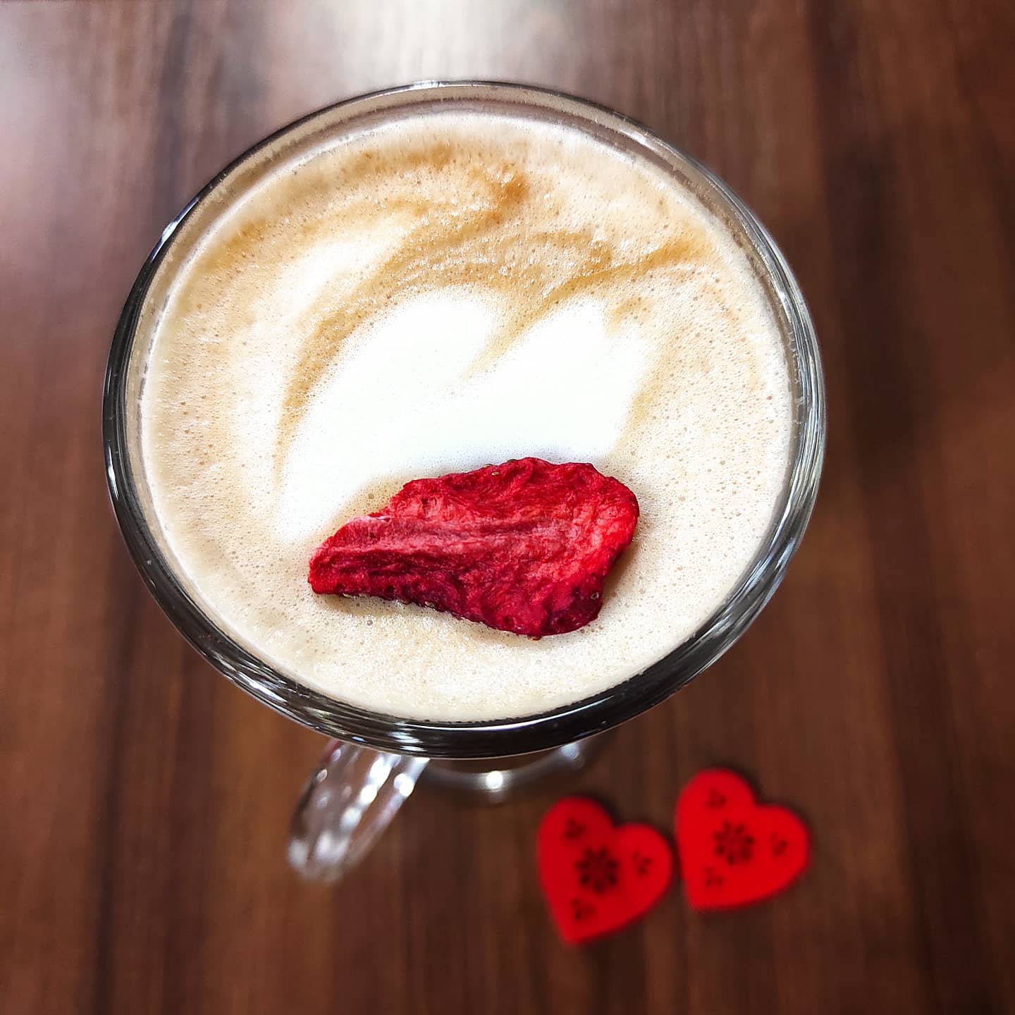 Malinové latte